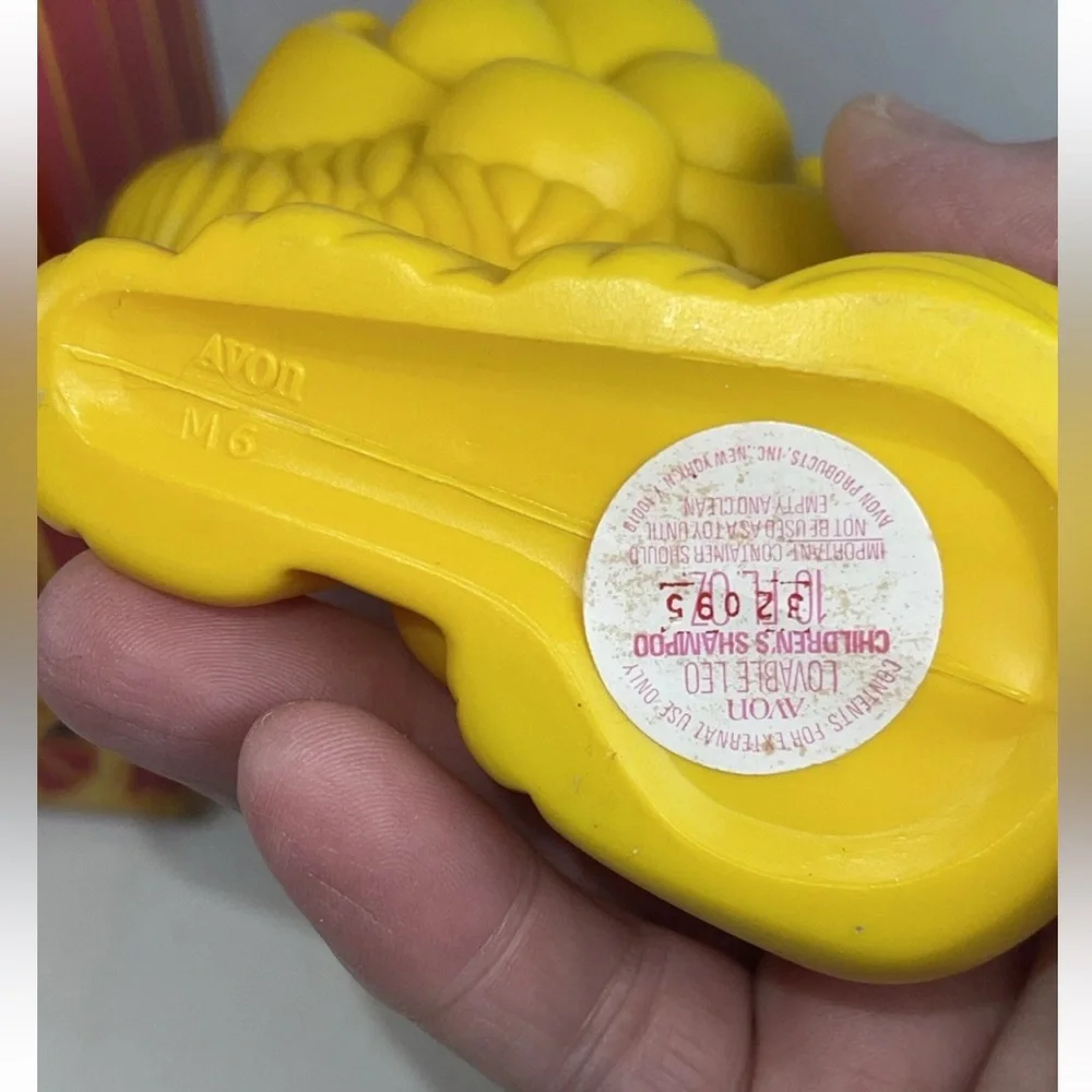 🆕Avon Vintage‎ 1974 NOS boxed “Loveable Leo” Lion shampoo/ plastic bank kitschy